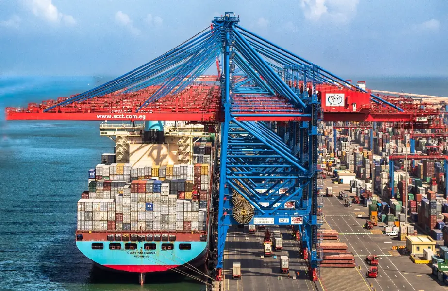 Καλά νέα για καταναλωτές η επιστροφή των Container Ships στη διώρυγα του Σουέζ