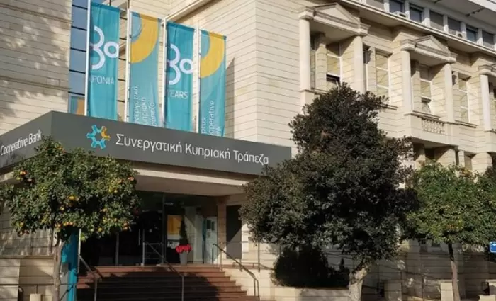 Γιατί παραμείνατε στην Επιτροπεία αφού διαφωνούσατε;