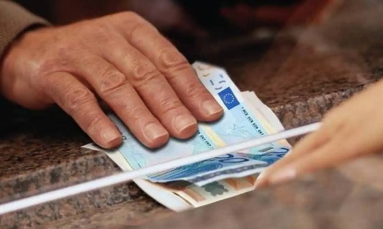 Επιστολή Βουλής για τις νέες χρεώσεις τραπεζών