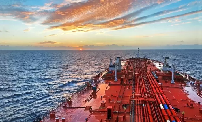 Δεξαμενόπλοια: Οι εντάσεις στη Μ. Ανατολή επηρέασαν την προσφορά, εκτοξεύοντας τις τιμές πετρελαίου