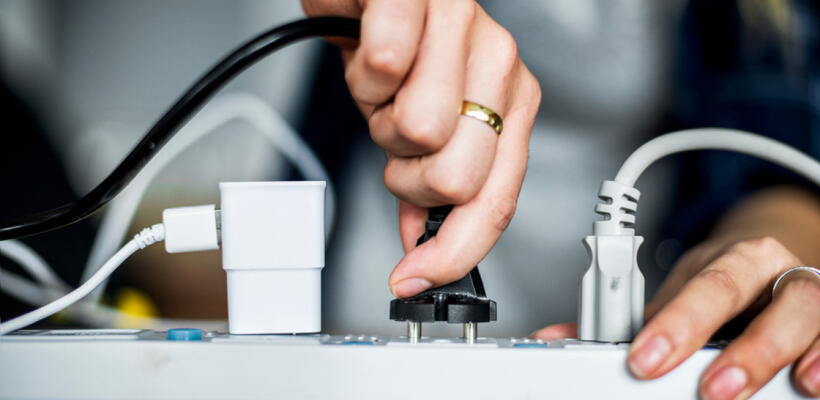 Τρεις προϋποθέσεις για να πέσει η τιμή του ρεύματος