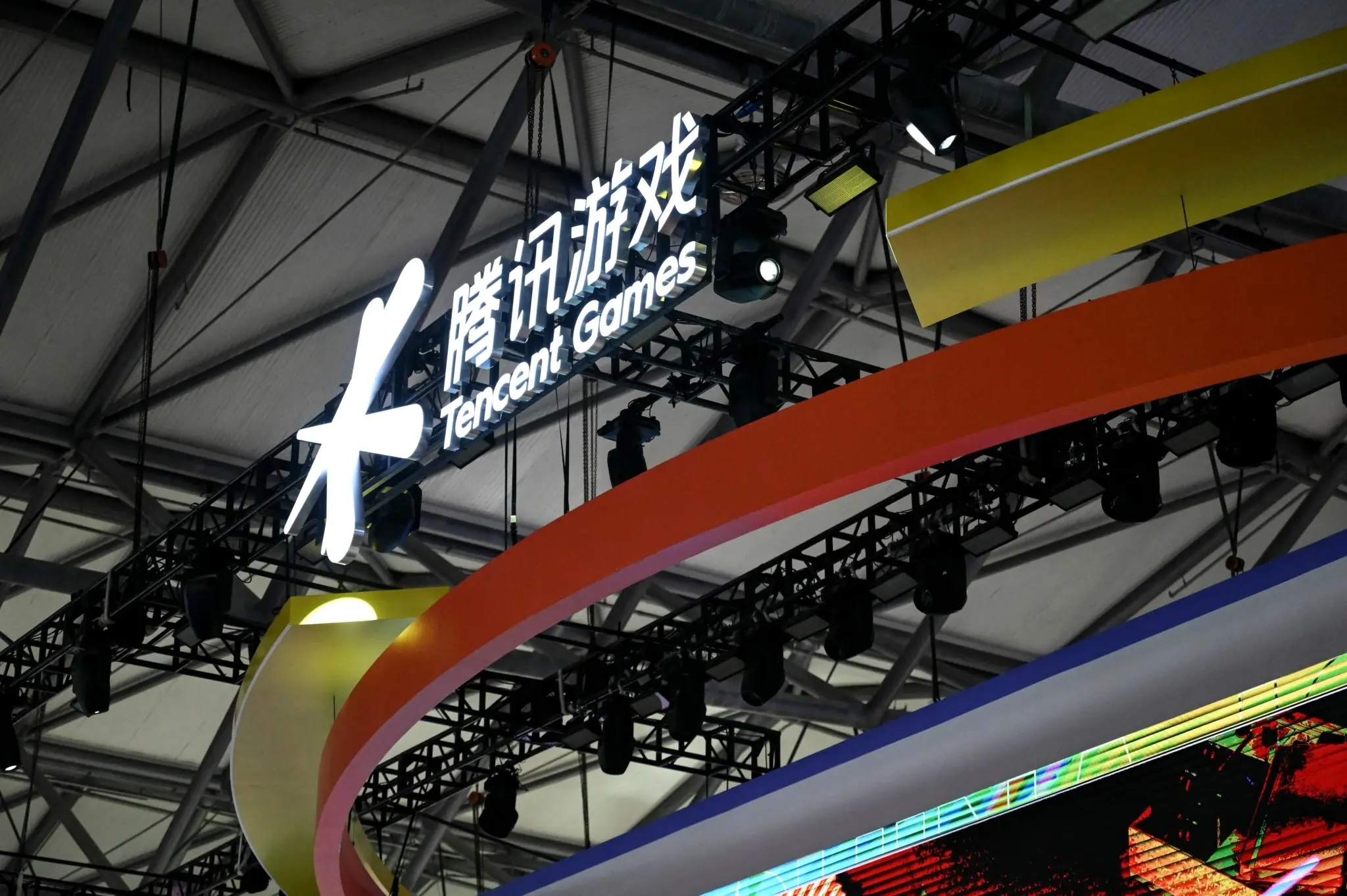 Tencent: Πώς πέτυχε άλμα 15% στα έσοδα χωρίς μεγάλες επενδύσεις στην AI