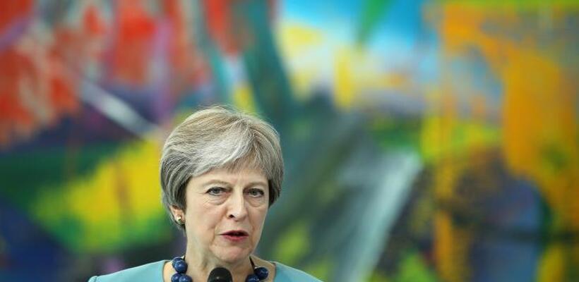 Μέι: Ο Τραμπ μου είπε να μηνύσω την ΕΕ 