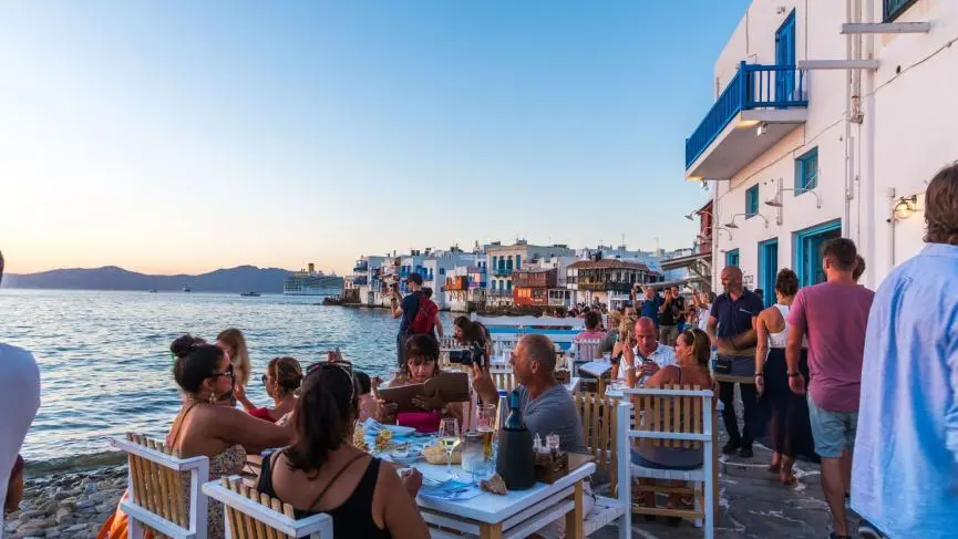 Ολοταχώς για επίσημο άνοιγμα του ελληνικού τουρισμού την 14η Μαΐου