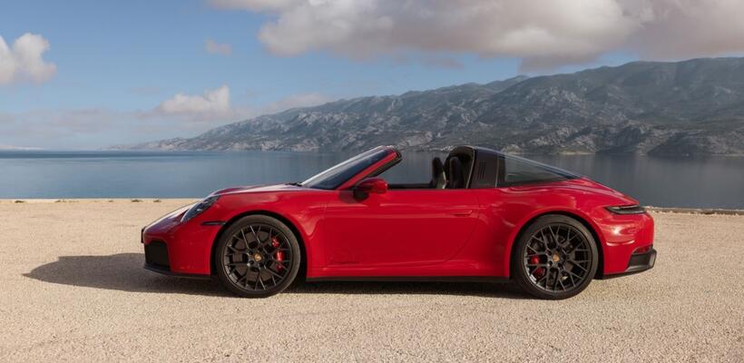 Έκδοση Τ-Hybrid για σημαντικά αναβαθμισμένες επιδόσεις