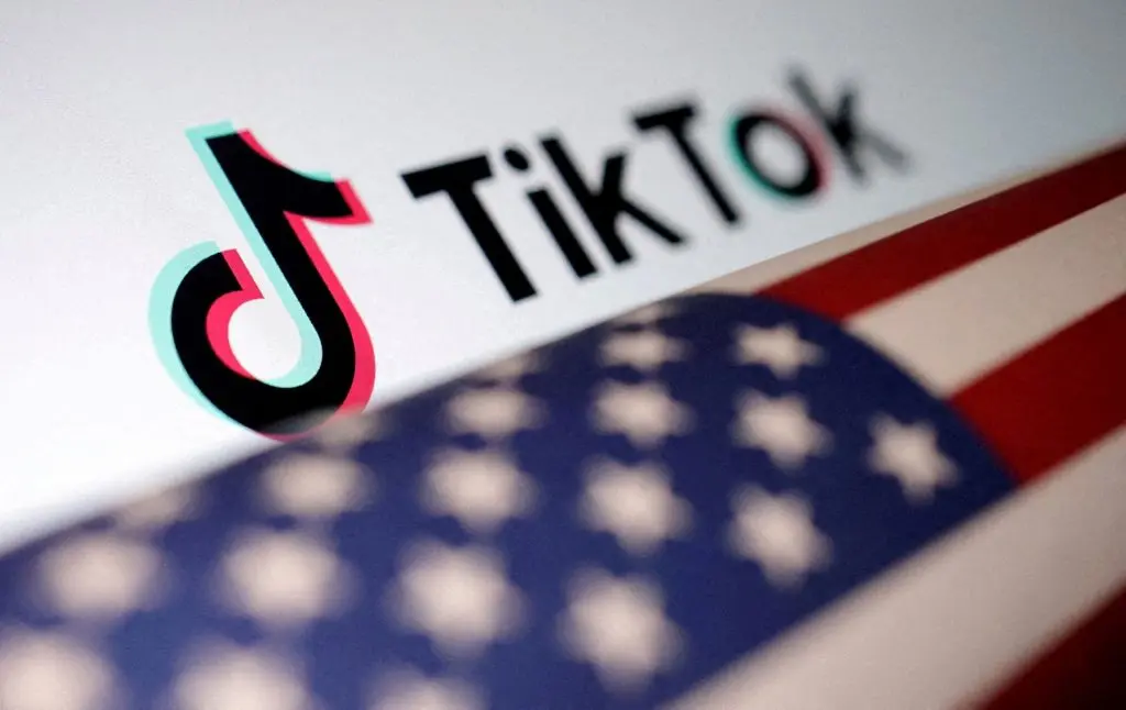 TikTok: Ετοιμάζει νέα εφαρμογή αποκλειστικά για τις ΗΠΑ