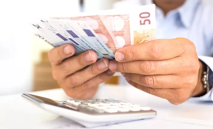 Το ευρώ υποχωρεί σε ποσοστό 0,39% και διαμορφώνεται στα 1,1874 δολάρια