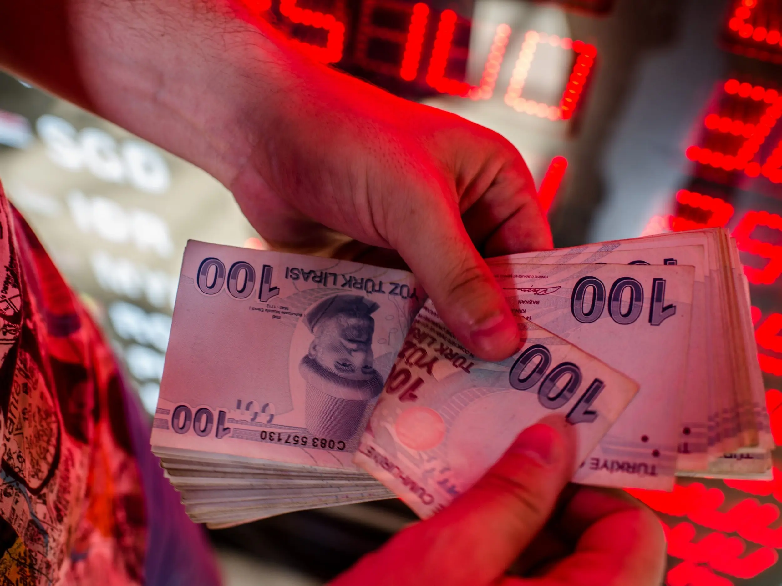 Το Reuters βλέπει συρρίκνωση 0,3% της τουρκικής οικονομίας