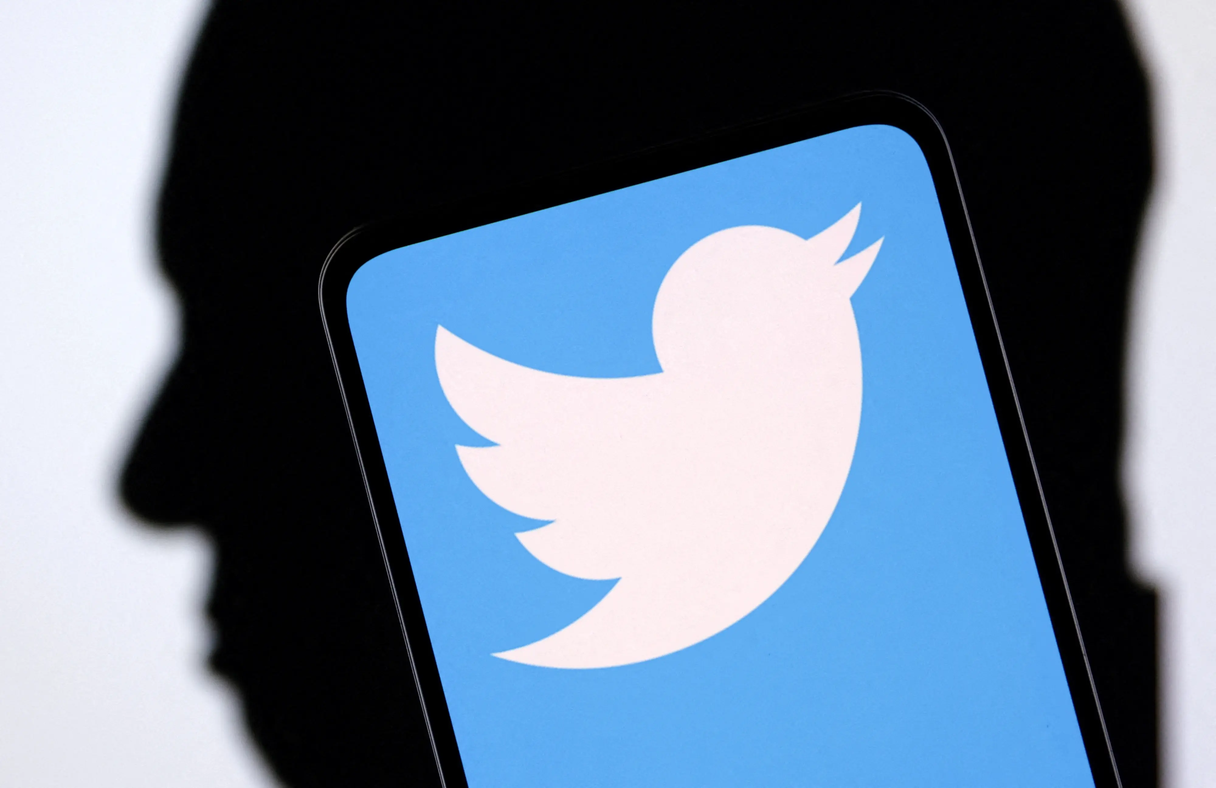Το Twitter εγκαταλείπει τον κώδικα της Ε.Ε. κατά της παραπληροφόρησης
