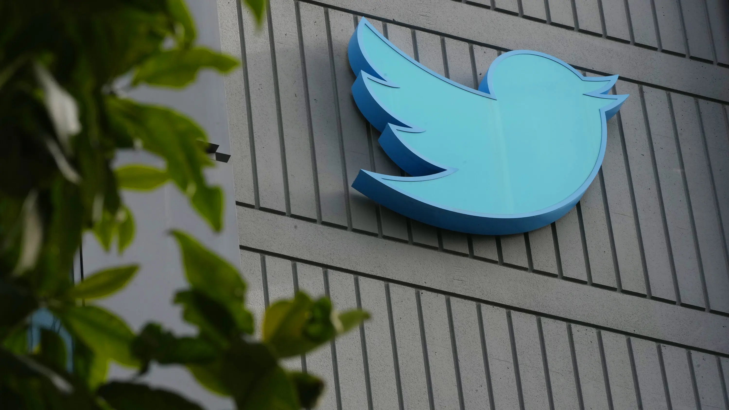 Το Twitter καθυστερεί πληρωμές και απειλείται με έξωση από τα κεντρικά του γραφεία