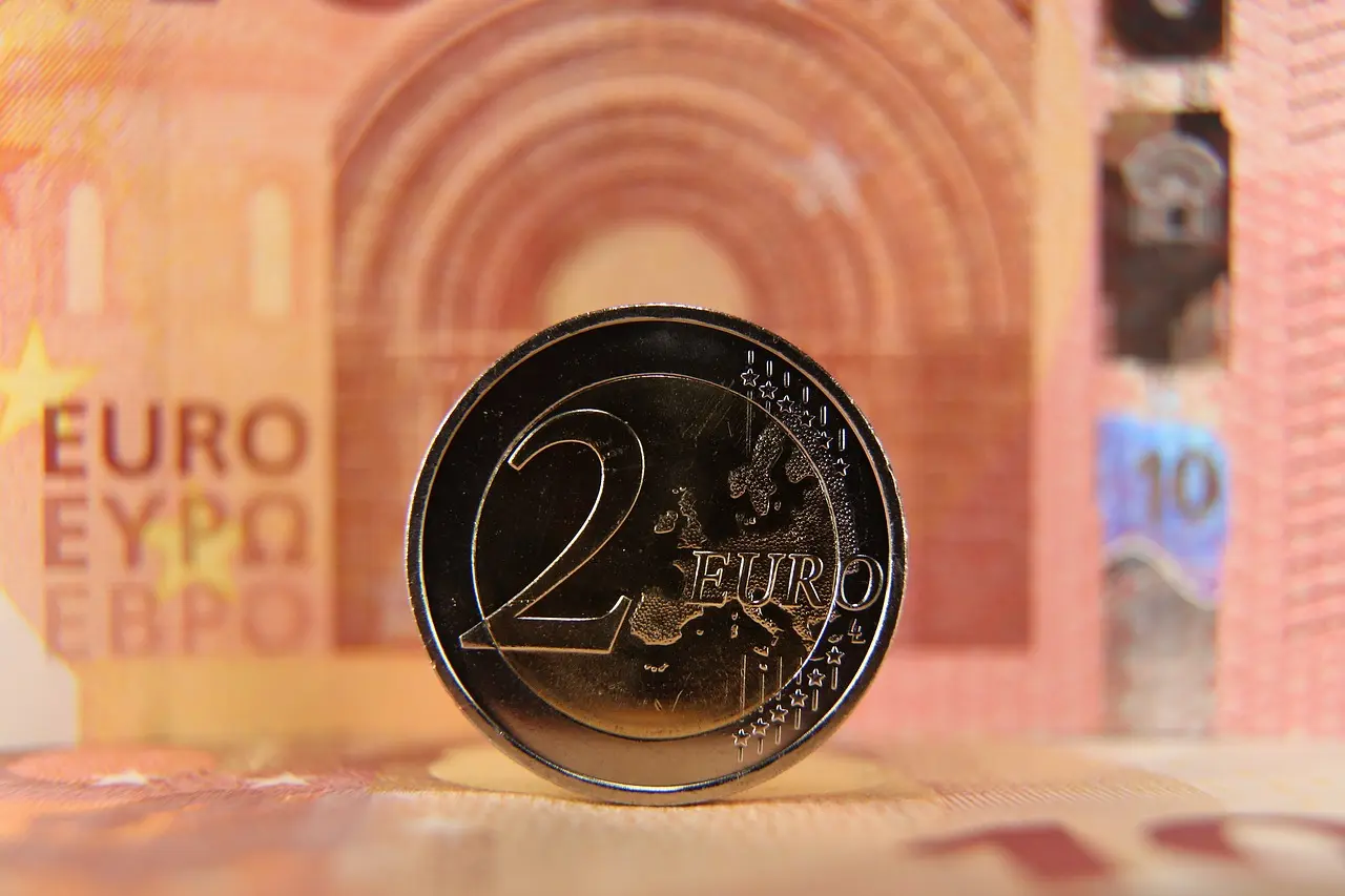 Έκλεισαν οι τιμές βουλγαρικού λεβ και κροατικής κούνα έναντι του ευρώ