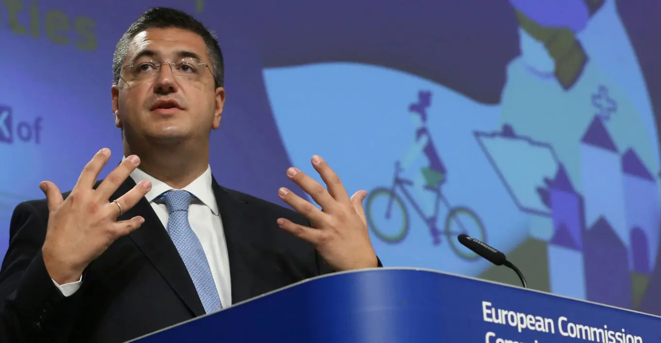 Ο Απόστολος Τζιτζικώστας ο νέος Επίτροπος της Ελλάδας στην Κομισιόν