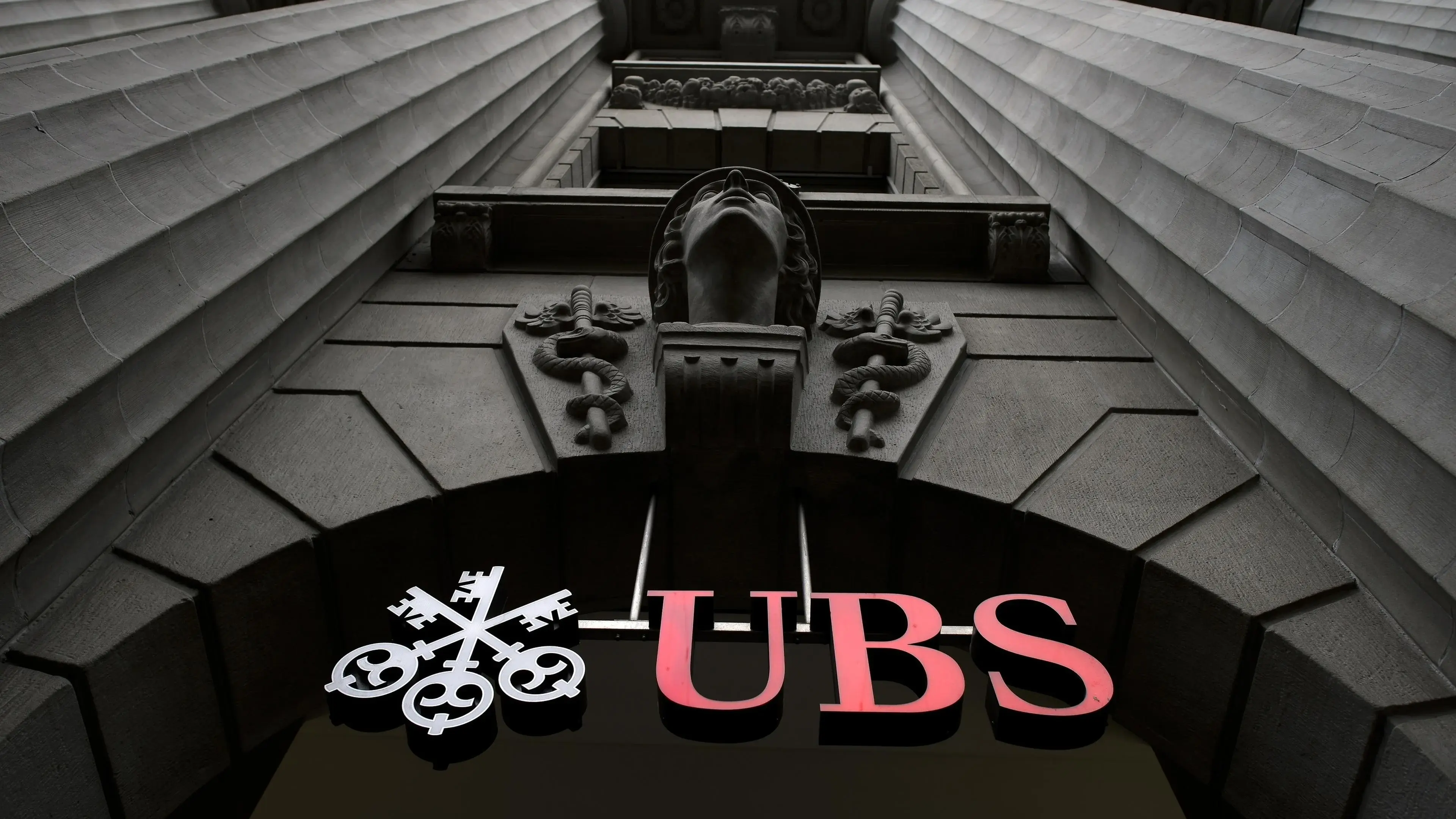 UBS: Οι προβλέψεις για μετοχές, δείκτες και ομόλογα – Τεχνολογία και αναδυόμενες αγορές στο επίκεντρο