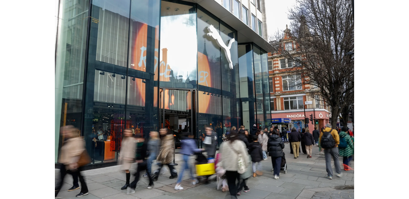 Βρετανία: Οι λιανικές πωλήσεις ξεκινούν το 2026 με τη μεγαλύτερη άνοδο 20 μηνών