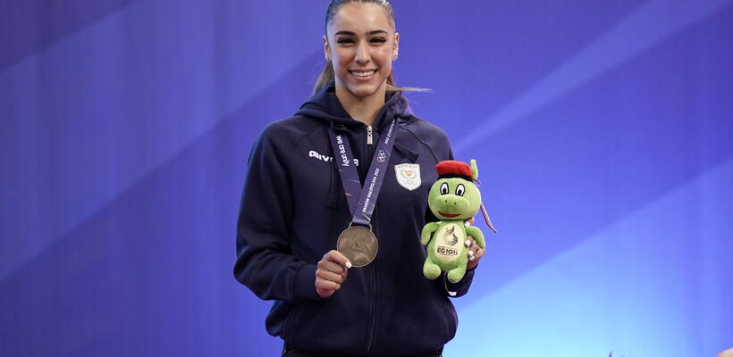 Το Κολλέγιο Επιχειρηματικών Σπουδών στηρίζει την καρατέκα Ειρήνη Κοντού