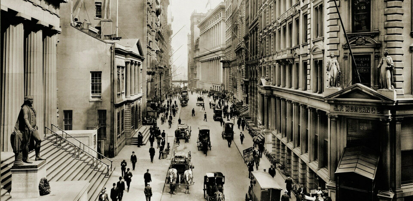 Γεννήθηκε φτωχός. Έγινε τιτάνας. Και άναψε το φυτίλι του πανικού