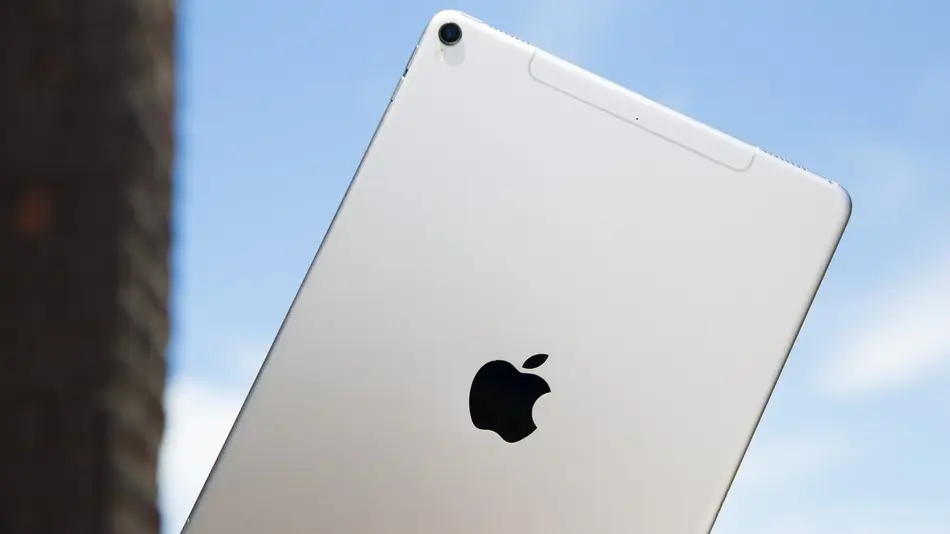 Η Apple ανασχεδιάζει το iPhone το 2020