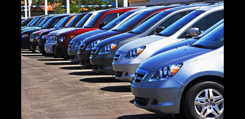 Με την «όπισθεν» οι εγγραφές αυτοκινήτων τον Ιανουάριο - Μείωση 7,4%