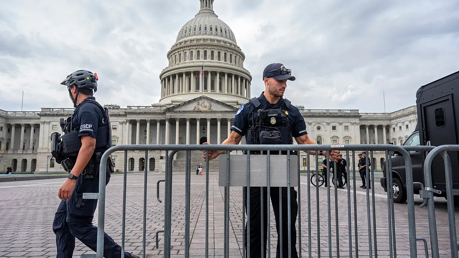Shutdown: Γιατί συνεχίζει να συμβαίνει