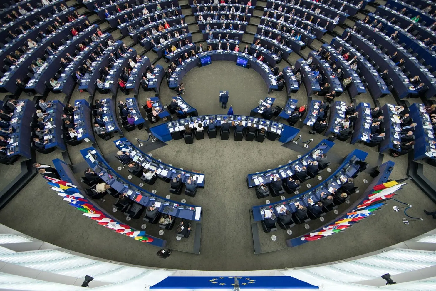 Εμπόδια στην καταπολέμηση ξεπλύματος βρόμικου χρήματος στην ΕΕ