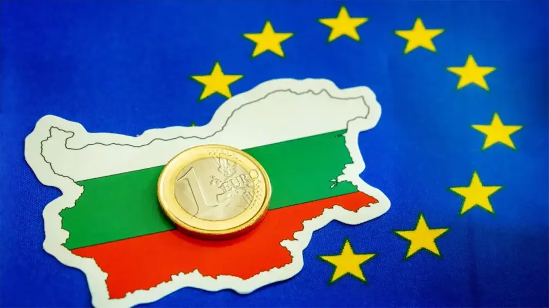 Η Βουλγαρία θα μπορούσε να ενταχθεί στην Ευρωζώνη το 2025