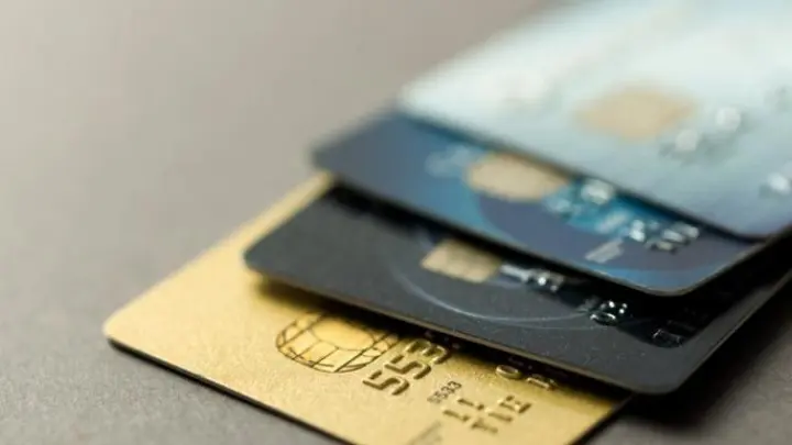 Συνεχίζεται η μεγάλη αύξηση της χρήσης καρτών στην Ελλάδα