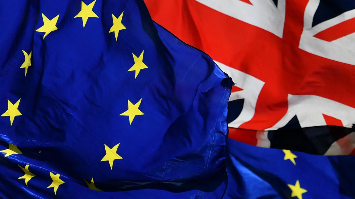 Ο Κύπριος ΥΠΕΣ στο Λονδίνο για θέματα Brexit