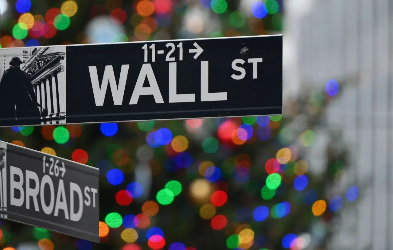 Wall Street: Microsoft και ADP ασκούν πιέσεις στην αμερικανική αγορά