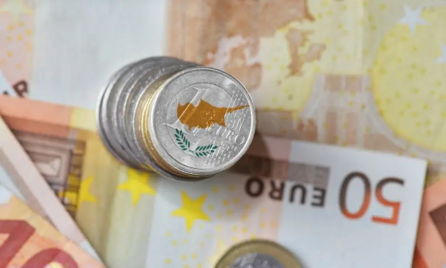 Βγαίνει στις διεθνείς αγορές με 10ετές ομόλογο η Κύπρος