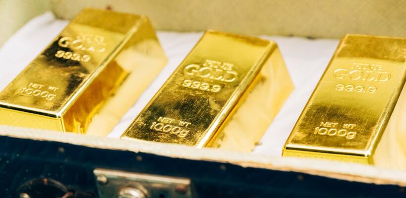 Ανακάμπτει ο χρυσός μετά τις απώλειες 1,5% - Στροφή στα ασφαλή καταφύγια