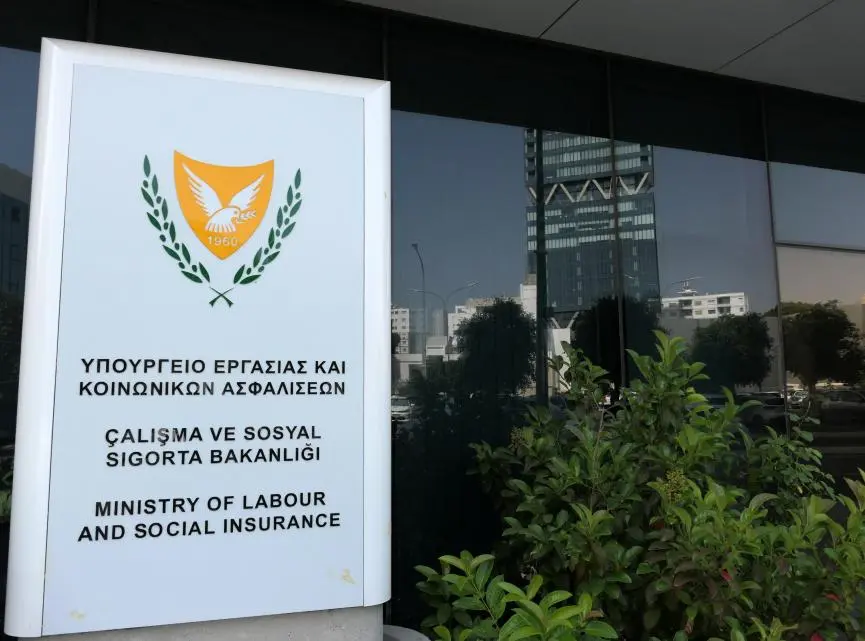 Ξένοι εργάτες χωρίς πλαφόν σε περισσότερους τομείς  - Έρχονται αλλαγές