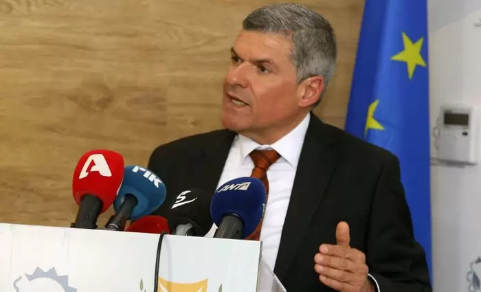 Με τη χρήση AI η παρακολούθηση των τιμών των καυσίμων- Βγαίνει σε προσφορές το Υπ. Ενέργειας