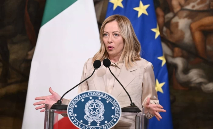 Από το Παρίσι στη Ρώμη ο εφιάλτης του χρέους – Γιατί οι αγορές βάζουν στο στόχαστρο την Ιταλία