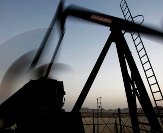 Πετρέλαιο: Σταθεροποιείται στα $102 το Brent καθώς οι ΗΠΑ ενισχύουν τη στρατιωτική παρουσία στη Μέση Ανατολή