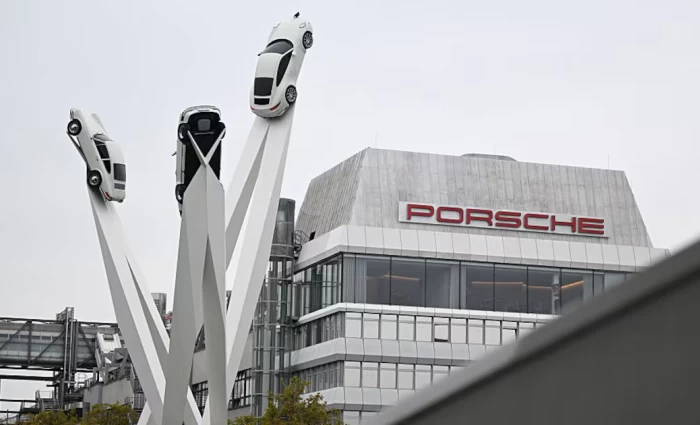 Porsche: Η 911 στηρίζει την κερδοφορία παρά τη μεγάλη πτώση των πωλήσεων – Σχέδιο για 9.000 απολύσεις