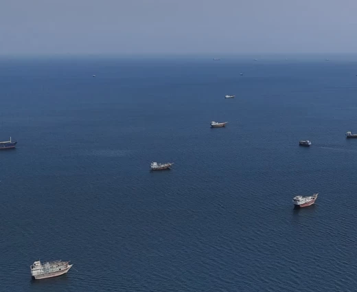 Ορμούζ: Γιατί οι τιμές δεν εκτοξεύτηκαν στα 150-200 δολάρια το βαρέλι