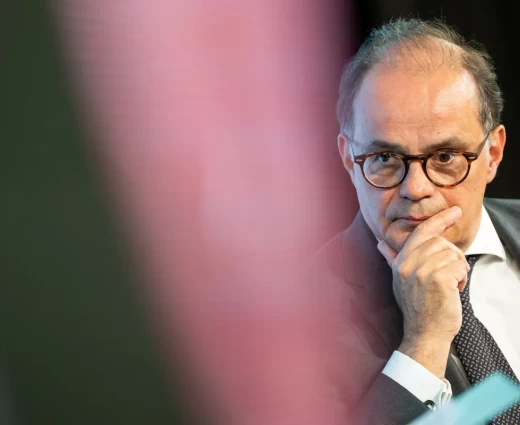 Γαλλία: «Όχι» Μουλέν σε παρέμβαση της ΕΚΤ για τα ομόλογα