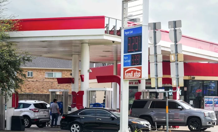 Economist: Tο ενεργειακό σοκ του πολέμου απειλεί πλέον τις ΗΠΑ