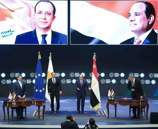 Έπεσαν οι υπογραφές με Αίγυπτο - Συμφωνία Πλαίσιο για αξιοποίηση κυπριακού φυσικού αερίου