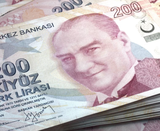 Η Τουρκία «επιστρατεύει» τα swaps για να στηρίξει τα αποθεματικά της