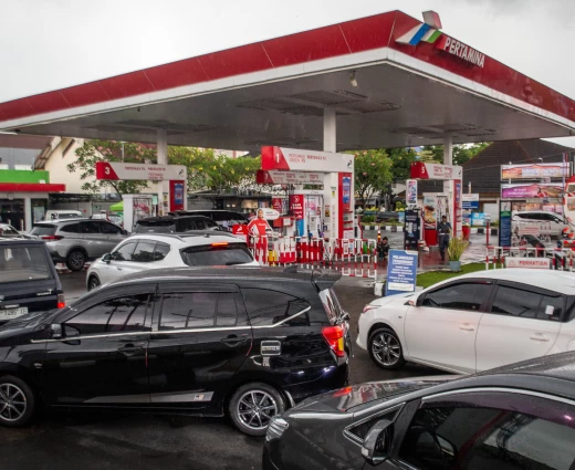 Παγκόσμια οικονομία: Το ενεργειακό σοκ φέρνει ακρίβεια, επιβράδυνση και φτώχεια