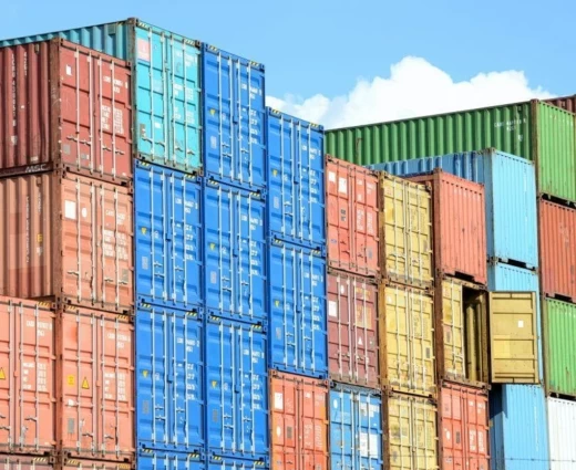 Ο Ισημερινός απειλεί την Κολομβία με τελωνειακούς δασμούς 100%