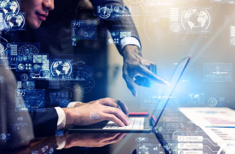 «Φρενίτιδα» για μαθήματα τεχνητής νοημοσύνης – Χιλιάδες συμμετοχές στα προγράμματα της ΑνΑΔ