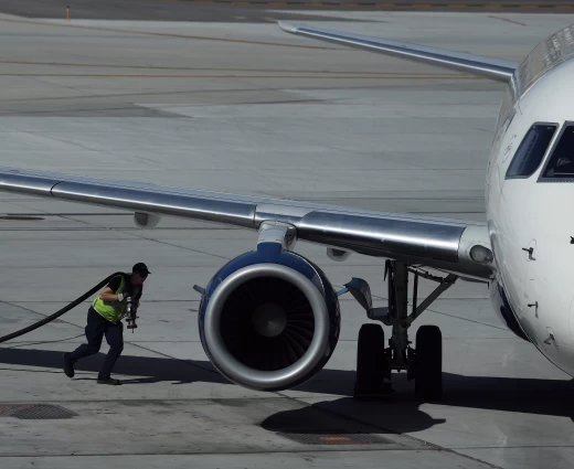 Δραματική προειδοποίηση IEA: Τελειώνουν τα αεροπορικά καύσιμα στην Ευρώπη