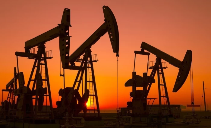 Πετρέλαιο: Σταθεροποίηση τιμών με φόντο την παράταση εκεχειρίας ΗΠΑ–Ιράν – Κοντά στα 95 δολ το Brent