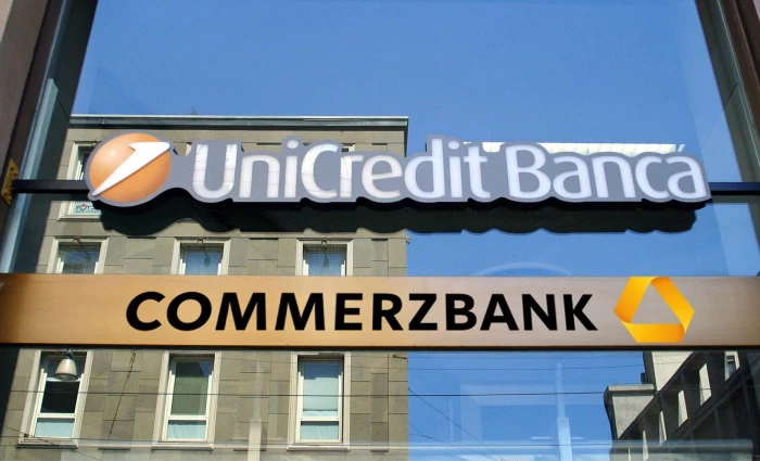 UniCredit: Ανάγκη ριζικών αλλαγών στην Commerzbank εν μέσω πίεσης για εξαγορά