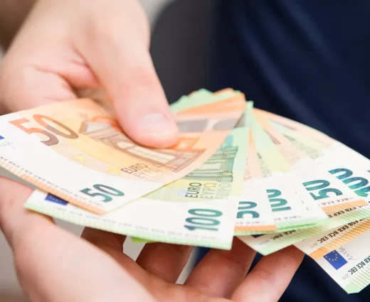 Αναμένεται το «πράσινο φως» από το Υπουργικό για τον διαχωρισμό ΕΕΕ και αναπηρικού επιδόματος