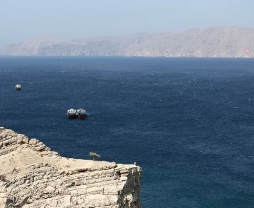 Βρετανία: Σε εξέλιξη η τηλεδιάσκεψη 35 χωρών για τα Στενά του Ορμούζ