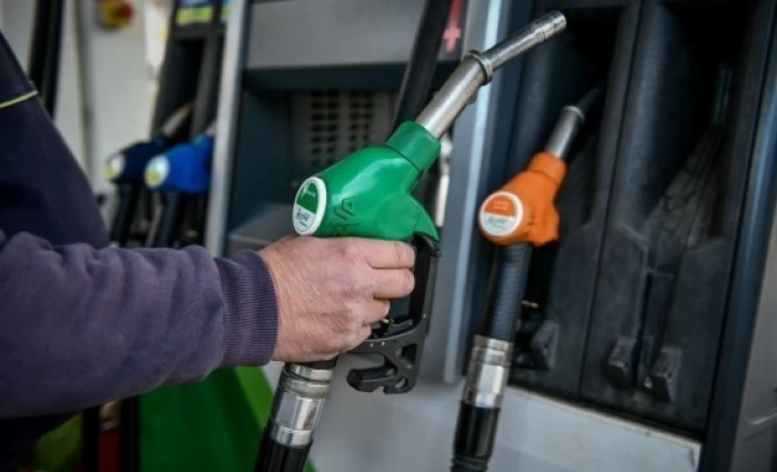 Αυστραλία: Διευρύνει τη μείωση φόρου στα καύσιμα για να συγκρατήσει το κόστος