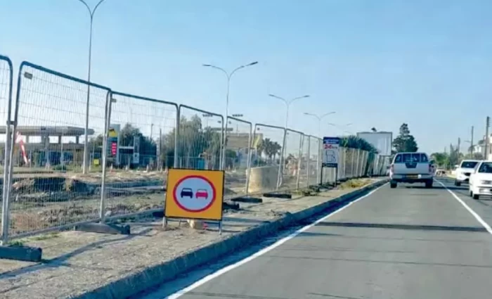 Από 2 σε 8 μήνες οι καθυστερήσεις στον δρόμο Δεκέλειας λόγω τουρισμού – Εξηγήσεις Βαφεάδη